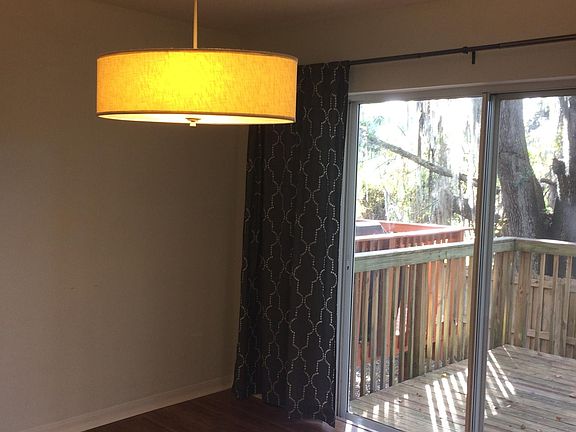 2nd image of 4667 Ashburn Square Dr