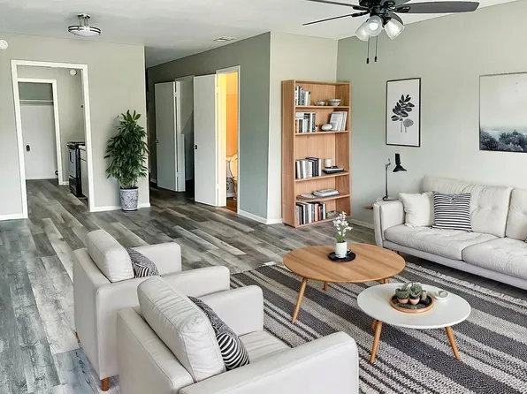 Lumberton on the Lake