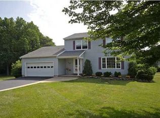 12 Philips Mill Dr, Middletown, NJ 07748