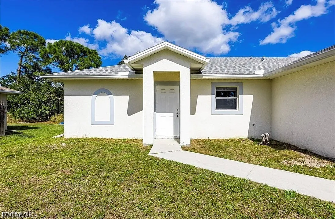 2 bed, 2.0 bath, 2560 sqft, $1,850 — Photo 1