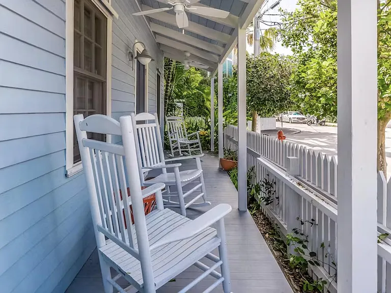 629 Elizabeth St — Photo 28