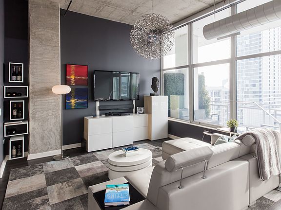 5th image of 50 E 16th St Unit 1312