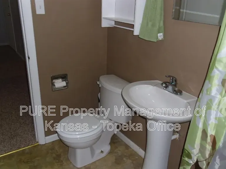 2333 SW Moundview Dr — Photo 9