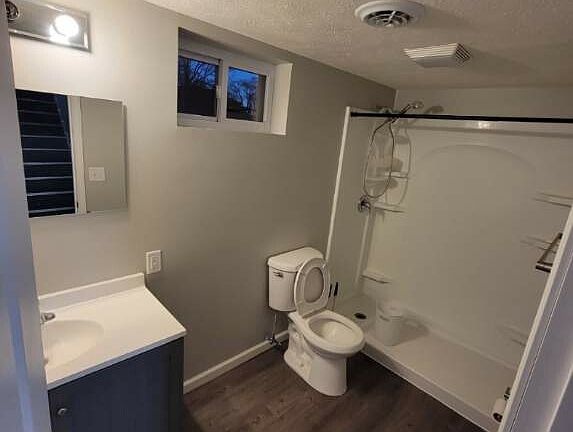 3rd image of 610-612 N Adams St #2