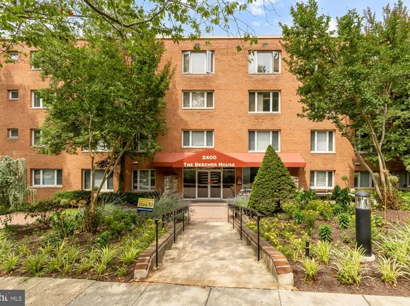 2400 41st St NW APT 212, Washington, DC 20007