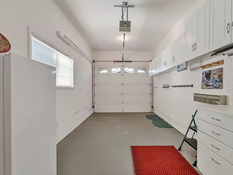 834 Fremont St — Photo 20