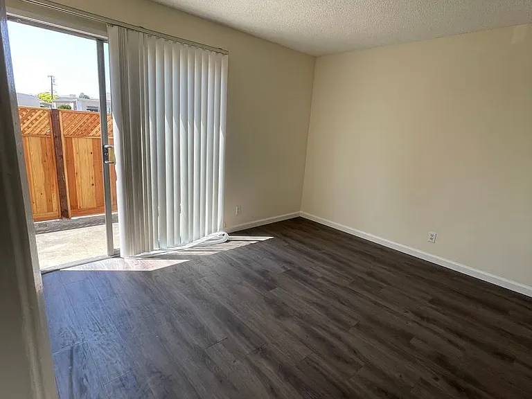 Welcome to Tamarack Gardens! Located in the heart of Sunnyvale — Photo 13