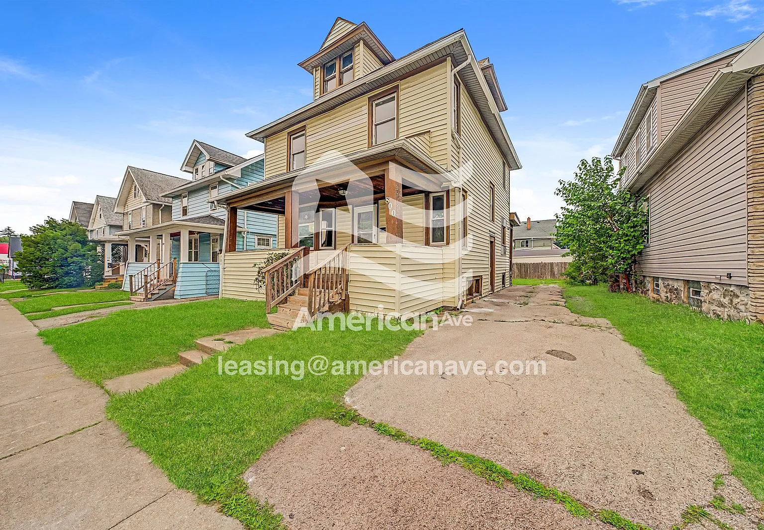 3 bed, 1.5 bath, 1554 sqft, $1,397 — Photo 2