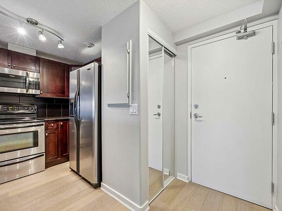 4th image of 503-728 3rd Ave NW #503