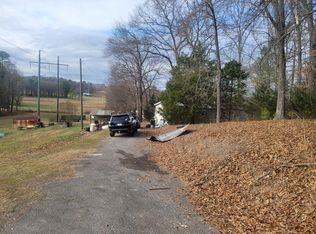 38 Dewberry Ln SW, Cartersville, GA 30120