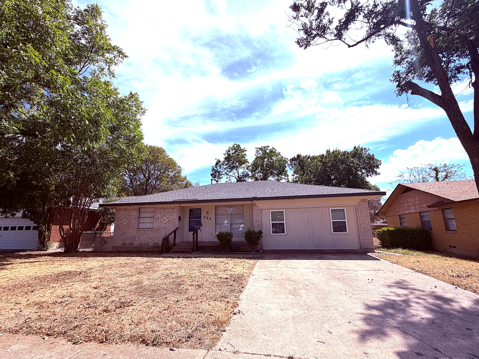 4 bed, 1852 sqft, $2,300 — Photo 3