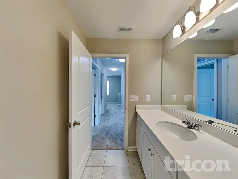10259 Old Dixie Hwy — Photo 14