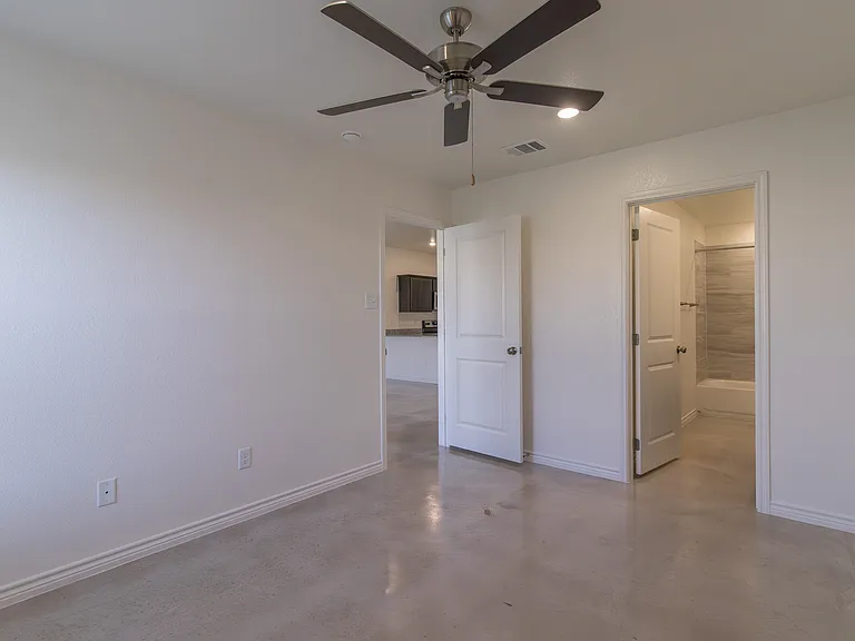1230 Lehmann Dr #A — Photo 14