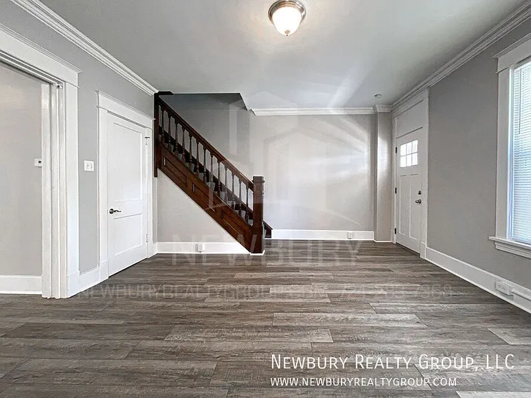 313 Wilson Ave — Photo 5