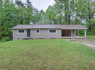 529 Wright Rd, Kernersville, NC 27284