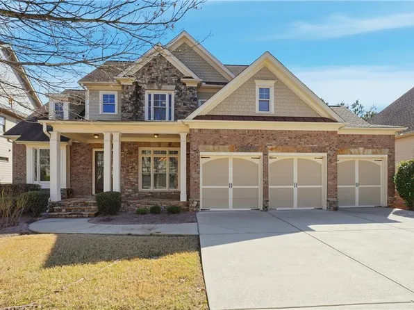 6437 Blue Water Dr, Buford, GA 30518