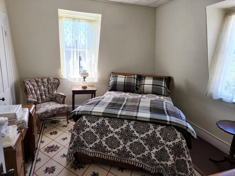 495 Main St #3