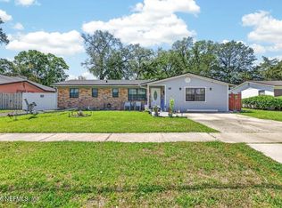 5656 Fargo Dr N, Jacksonville, FL 32207