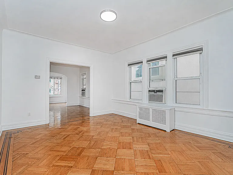 1774 E 17th St #1 — Photo 9