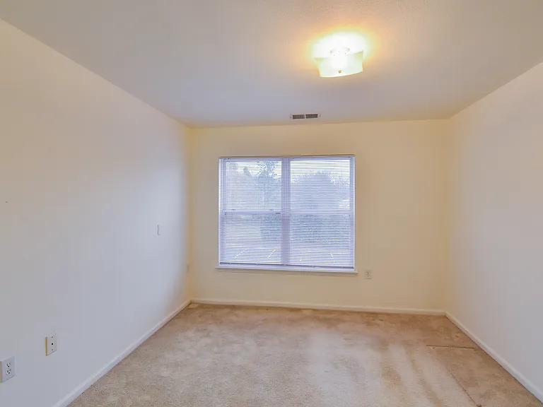 The Oaks Apartment +55 — Photo 24