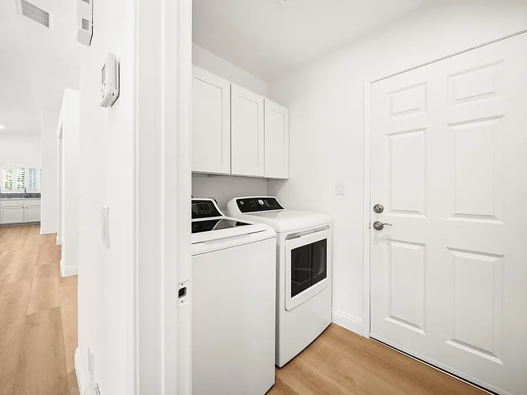 37762 Drexell Dr — Photo 23