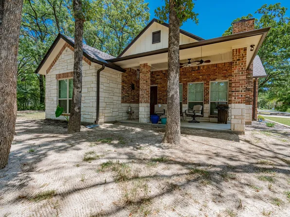 177 Armada Loop, Mabank, TX 75156