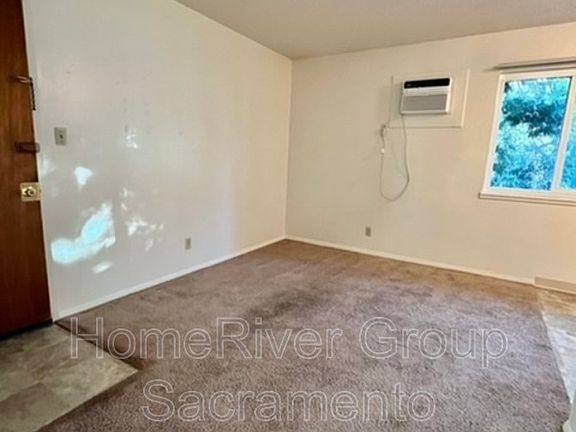 2nd image of 2526 G St APT 8