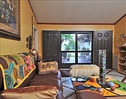 3rd image of 5557 Golf Pointe Dr