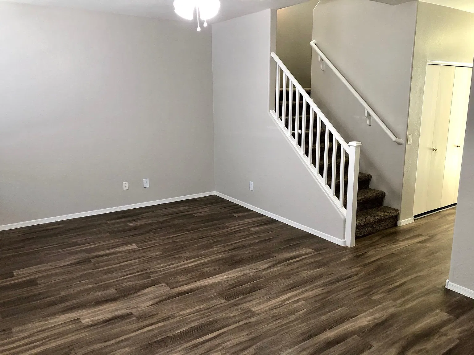 3 bed, 2.5 bath, 1452 sqft, $1,795 — Photo 2