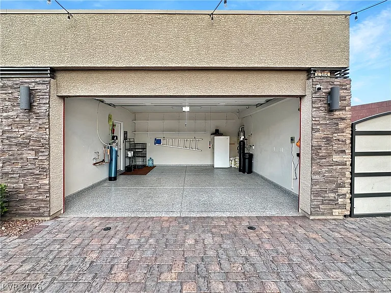 6305 Carmel Creek Ave — Photo 27