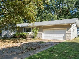 818 N Oak Grove Ave, Springfield, MO 65802