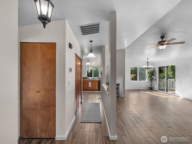 3rd image of 108 Noble Way