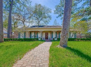 12419 Huntingwick Dr, Houston, TX 77024