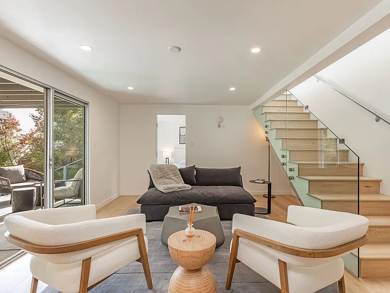 3104 Grove St — Photo 25
