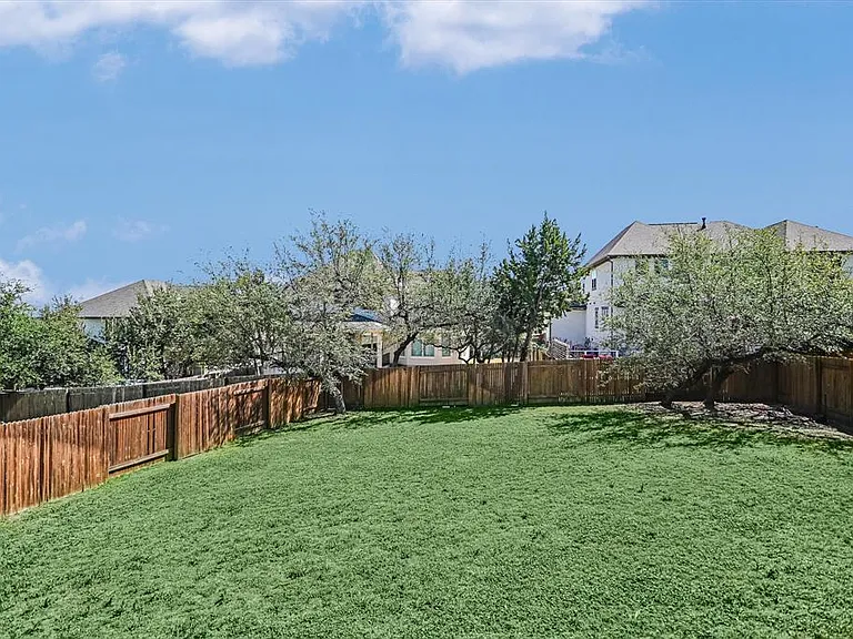 5321 Del Dios Way — Photo 25
