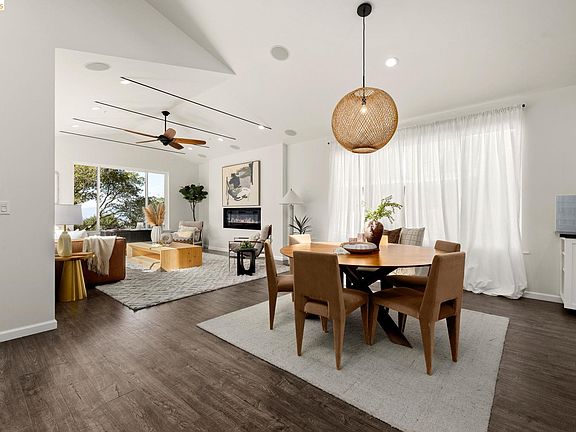 3rd image of 1471 Scenic Ave