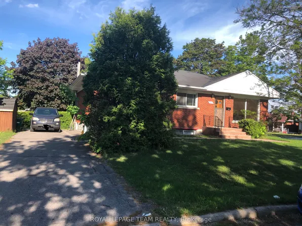 1627 Chaucer Ave Unit 2, Ottawa, ON K1G 0R7