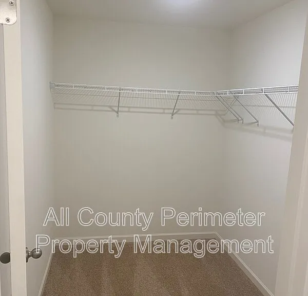 1117 Union Pacific Way — Photo 7