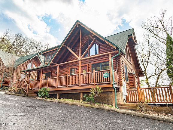 4th image of 1734 Summit View Way