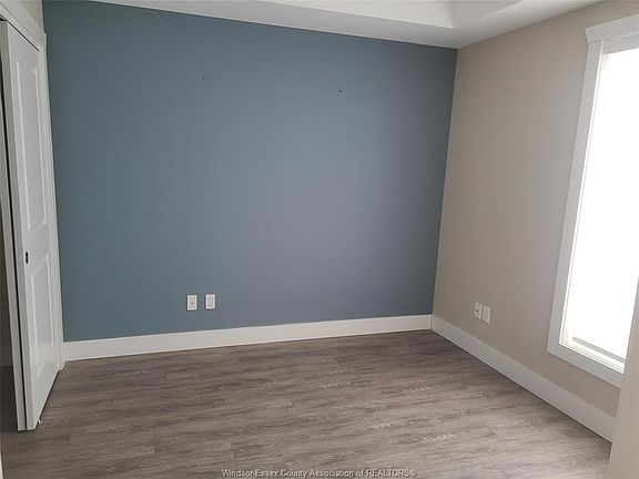 3rd image of 550 Sandison St #15