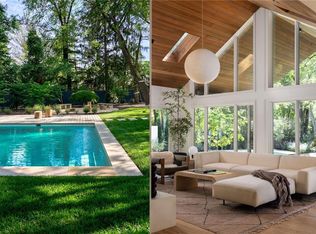 4601 W 83rd St, Prairie Village, KS 66208