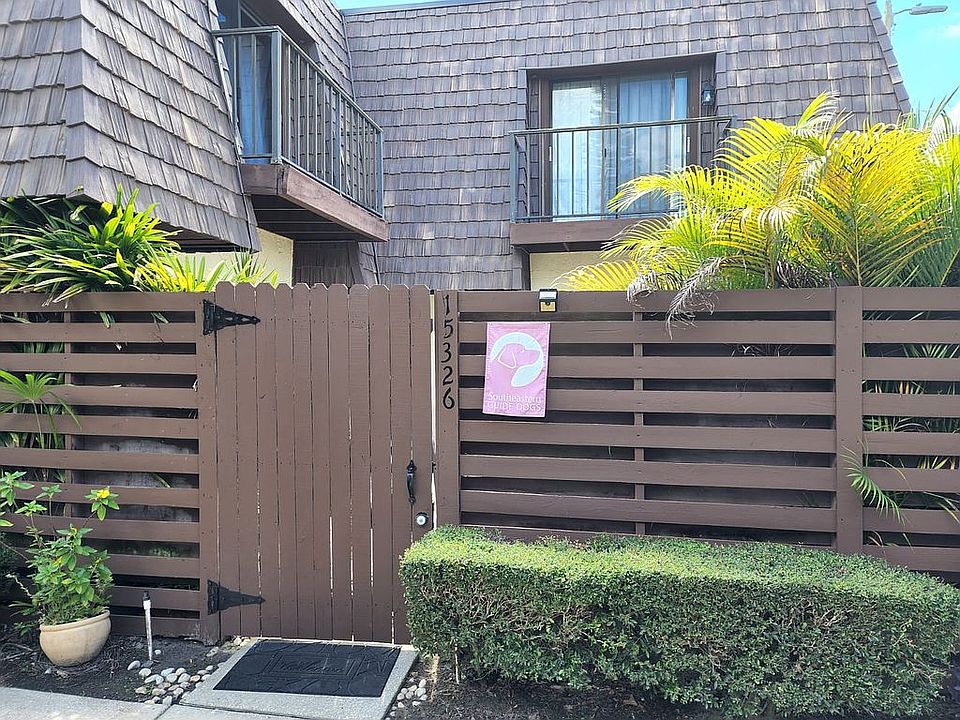 1st image of 15326 E Pond Woods Dr