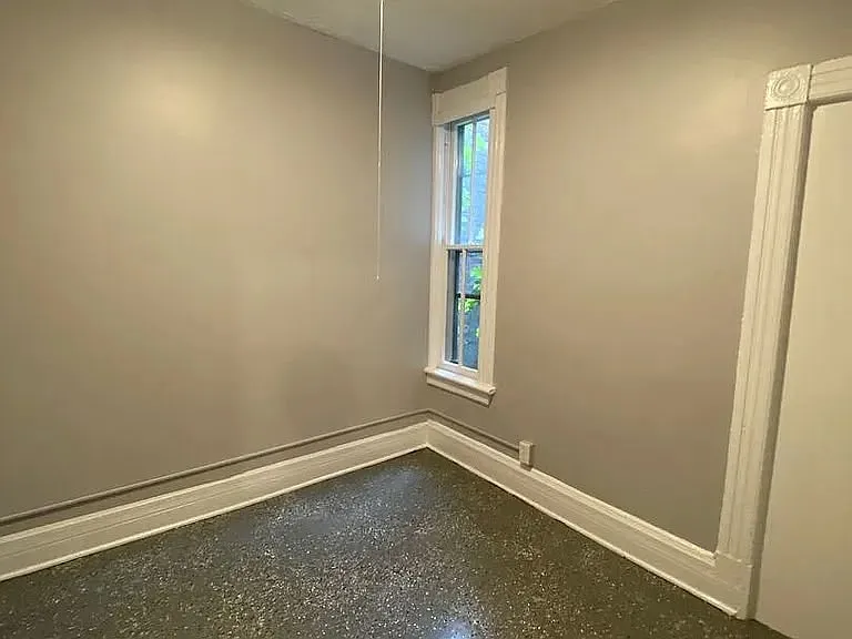 86 Carson Ave #2 — Photo 7