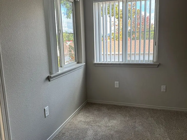 16932 SE Powell Blvd #53 — Photo 7