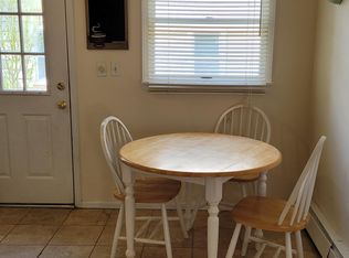 10 Howard St, Hicksville, NY 11801