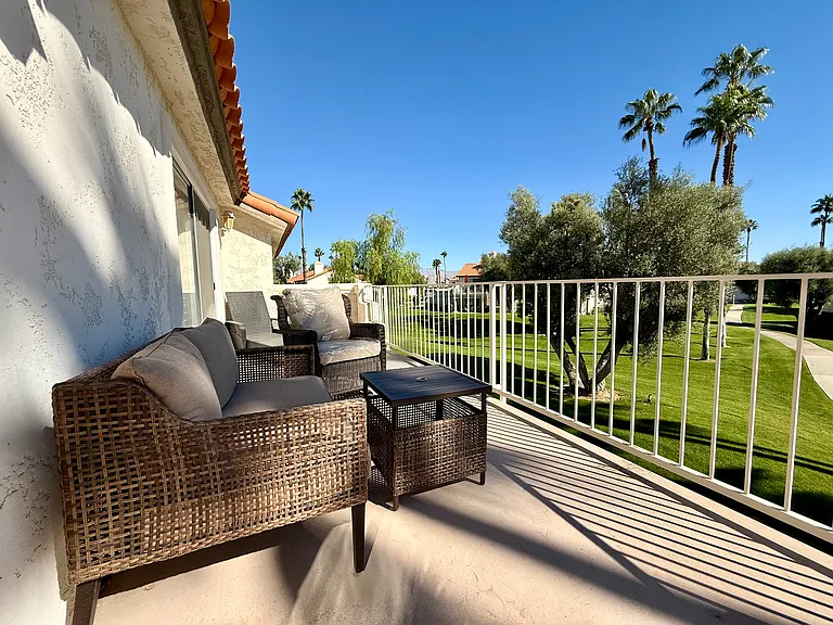 Vista Lago Cir N — Photo 18