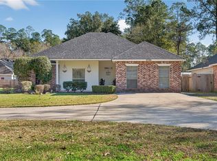 20366 Helenbirg Rd, Covington, LA 70433
