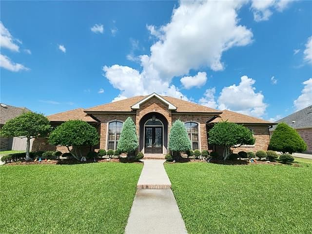 1st image of 105 Wild Rose Dr