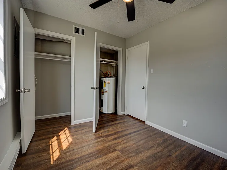 Mill Creek Apartments — Photo 40