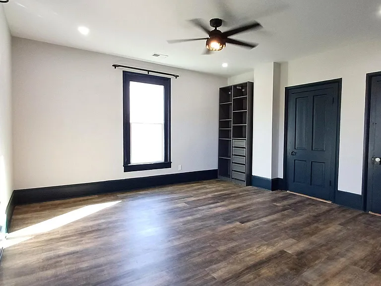 9014 Sudley Rd — Photo 30